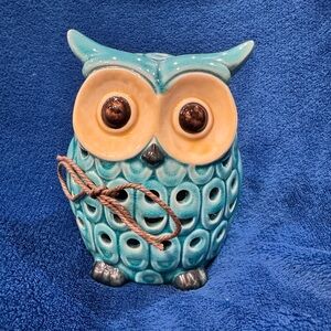 Vintage Turquoise Ceramic Owl Potpourri holder